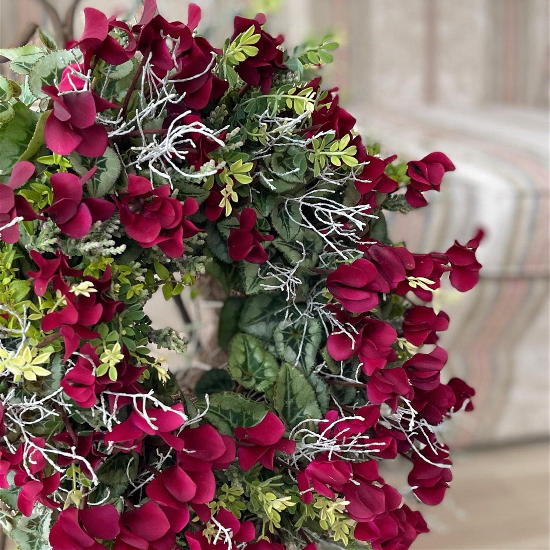 深紅のガーデンシクラメンの寄せ植えリース☆*:.｡.幸せのwreath  「赤いドレスの小さな淑女」.｡.:*☆ | 10枚目